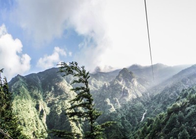 cable car himalaya dali china yunnan malong mountain trekking cable car