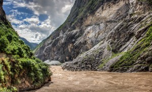 Tiger Leaping Gorge Hutiaoxia Lijiang Yunnan China River Rock Landslide